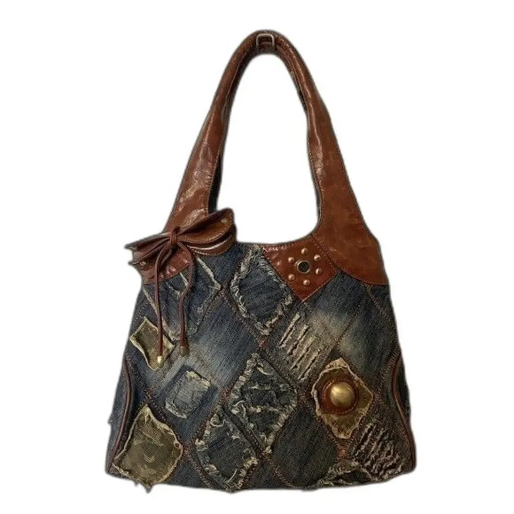Handmade vintage artist